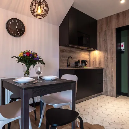 Apartament Aparts4u *