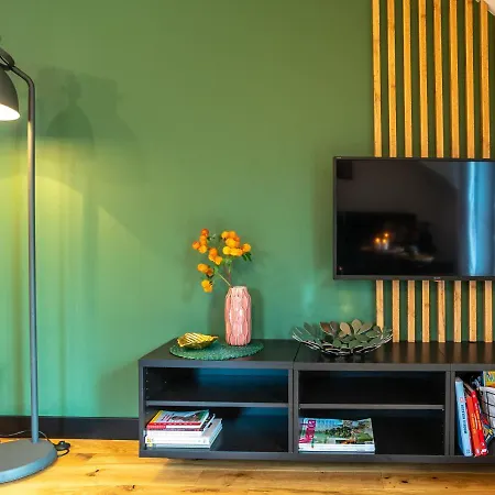 Apartament Aparts4u *