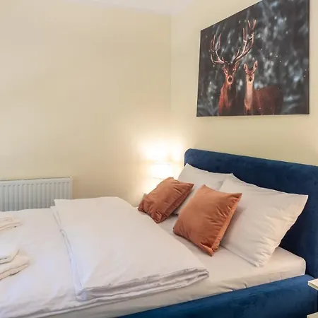 Apartament Aparts4u *