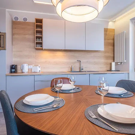 Apartament Aparts4u *