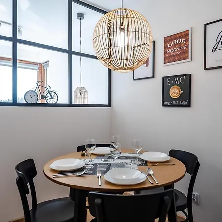 Apartament Aparts4u *
