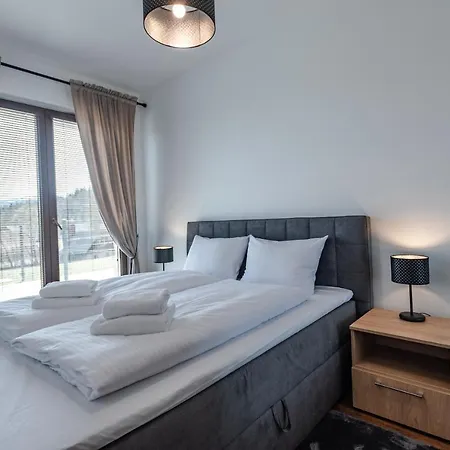 Apartament Aparts4u *